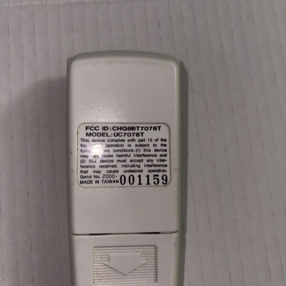 Hampton Bay Authentic Ceiling Fan Remote Control - UC7078T w/ Reverse Button - Picture 4 of 4